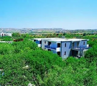 Chronis & 2* Adamantas (Milos)